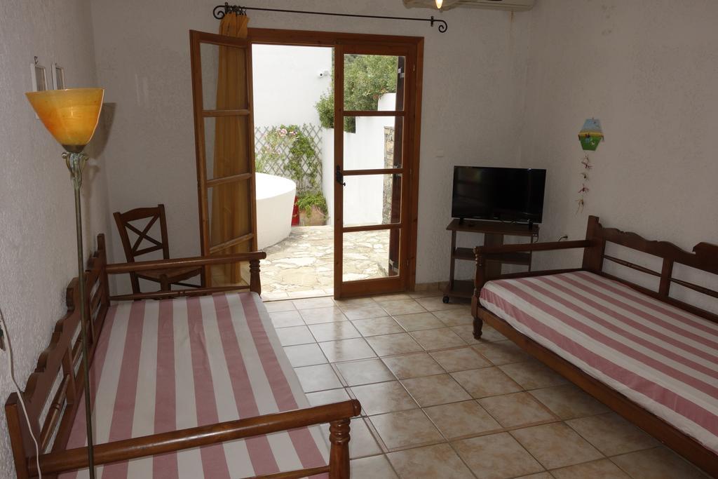 Cretan Village Hotel Amoudara  Exterior photo